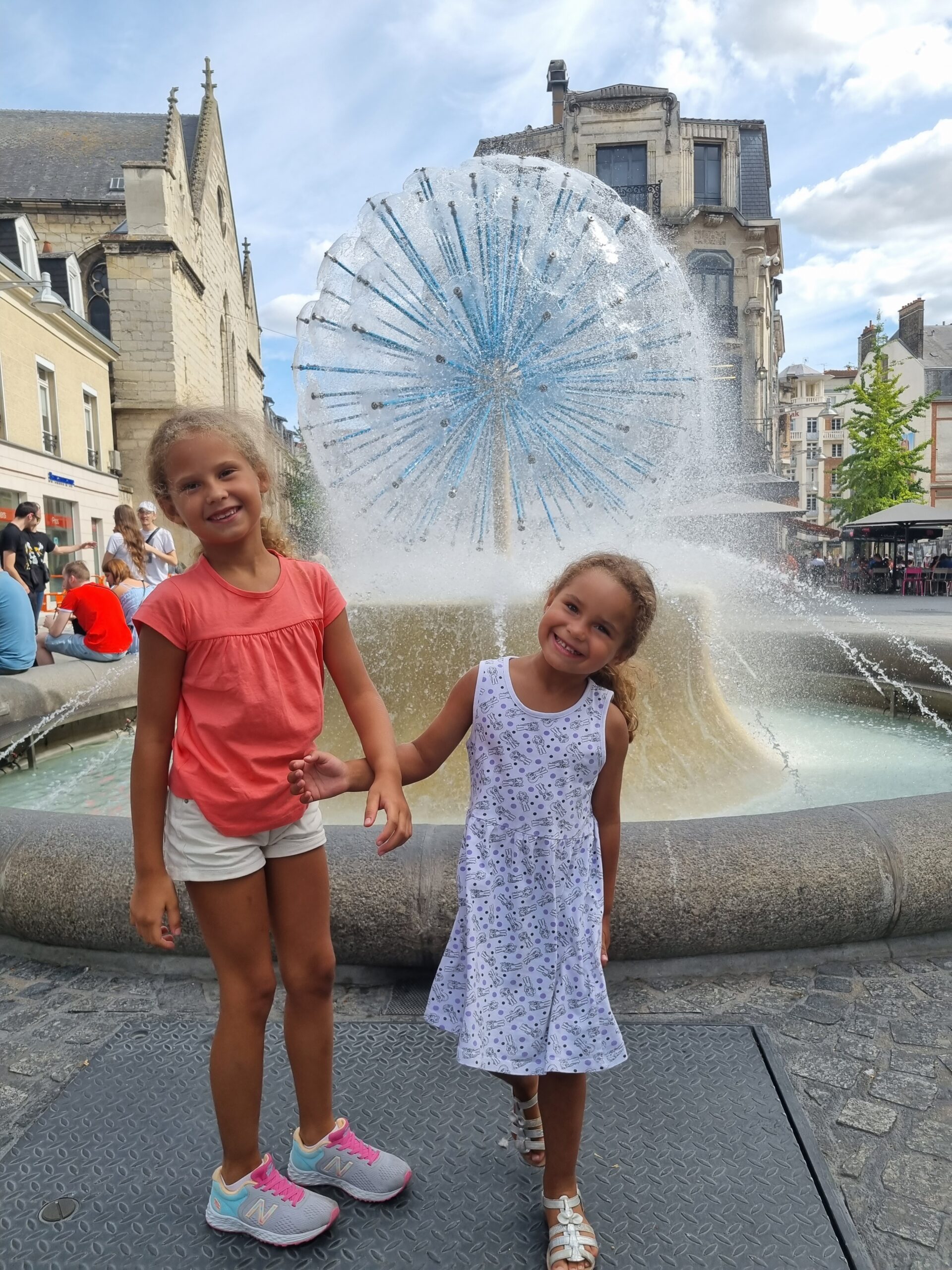 Leiila-Rose and Sophia Raimy